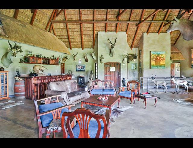 4 BEDROOM HOUSE FOR SALE IN LEEUWFONTEIN ESTATE